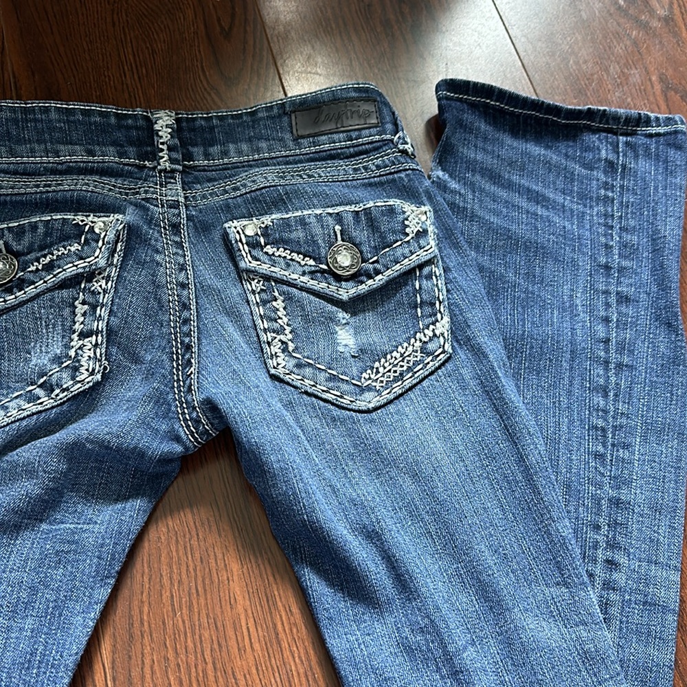 Daytrip Boot cut jeans size 24 Leo cut